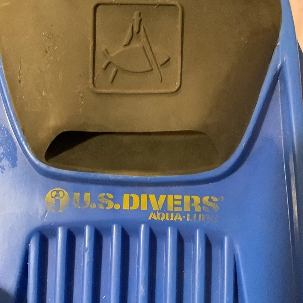 US DIVERS Aqua Lung Technisub 4 - 5 youth 36 kids fins flippers diving swimming